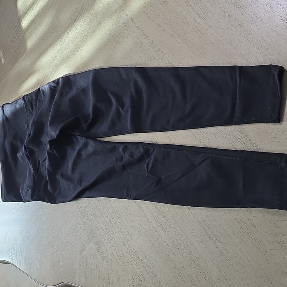 Woman's Leggings - Picture 8 of 9